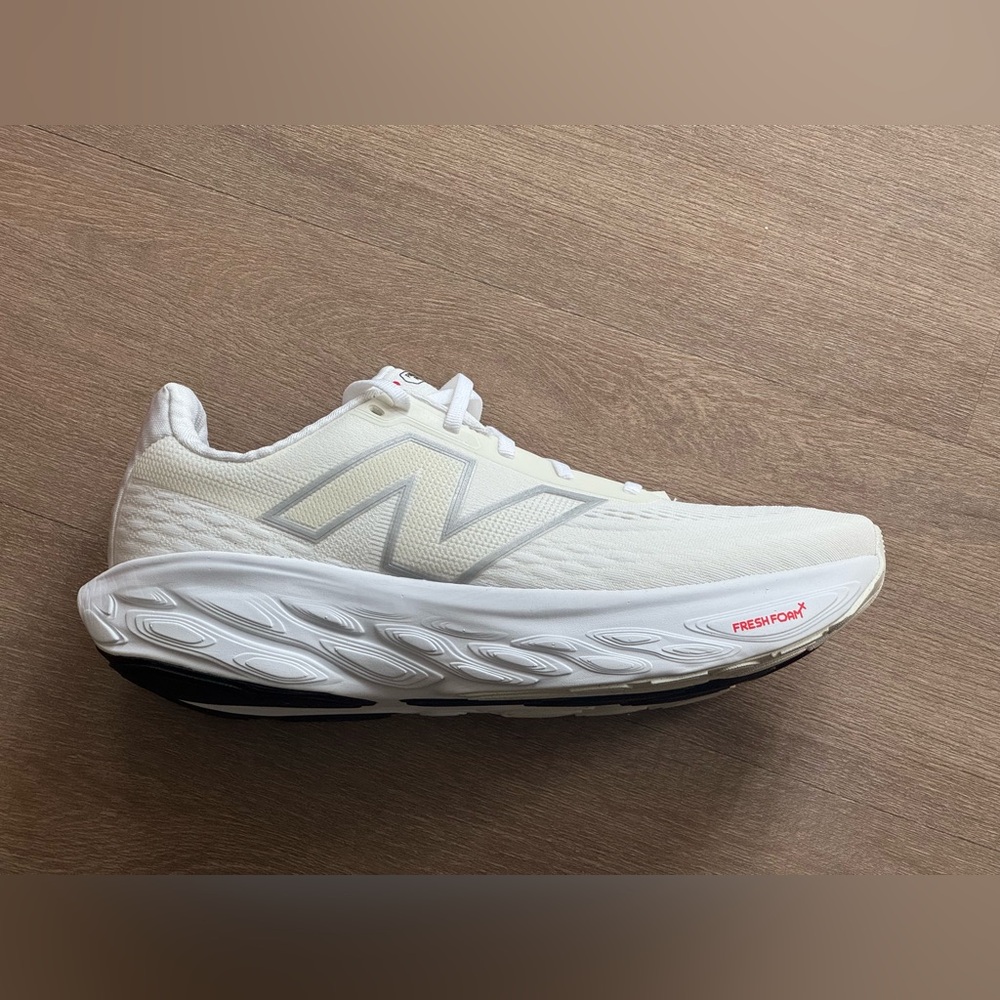 Men's New Balance Fresh Foam X 1080v14 Running Shoes size 10 White